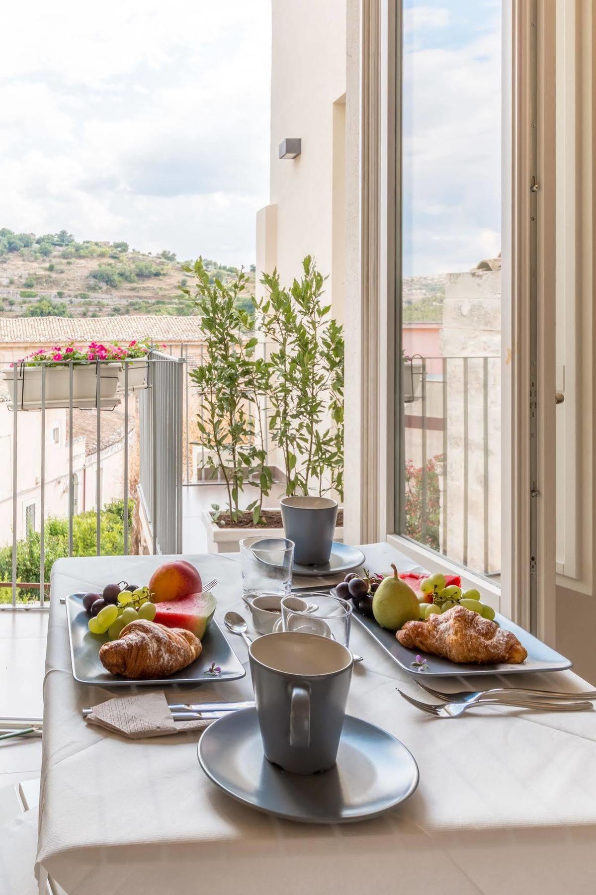 Terrazza Dei Sogni Bed and Breakfast Ragusa Eksteriør billede